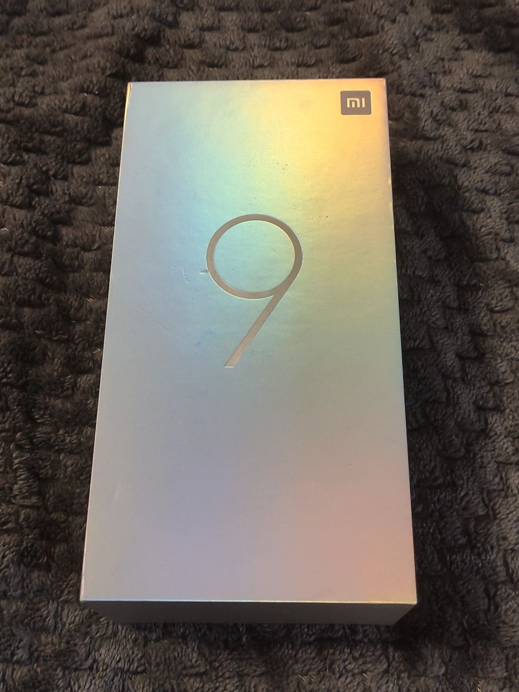 Xiaomi MI9 129GB używany bez ładowarki