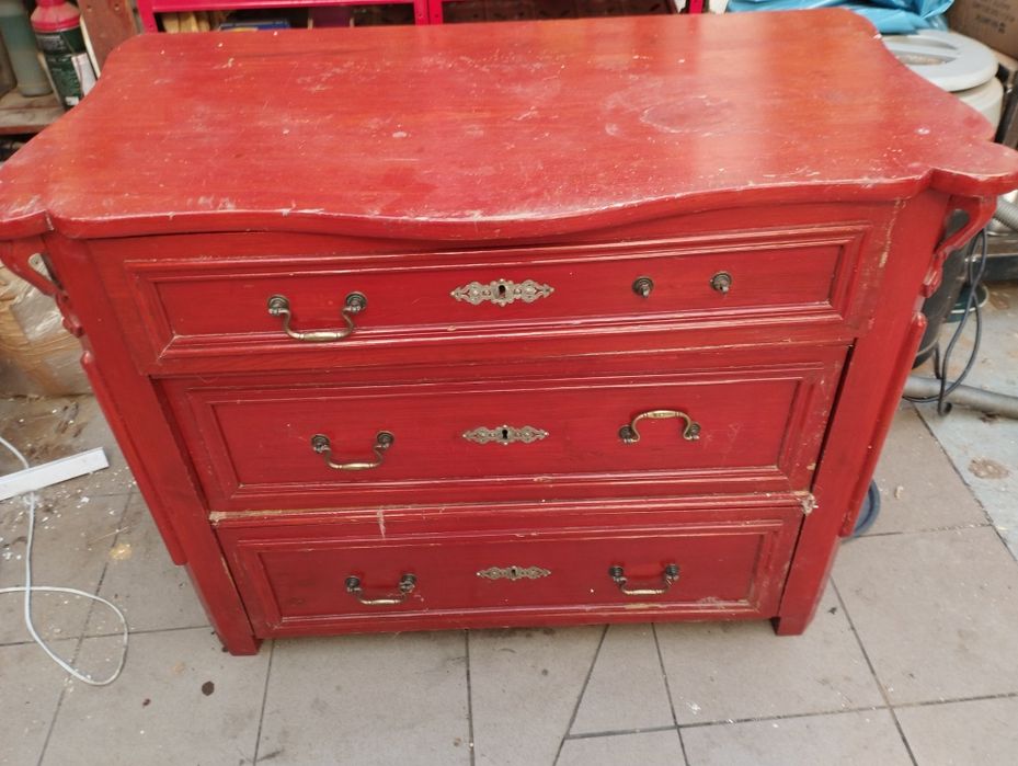 Drewniana Komoda do renowacji