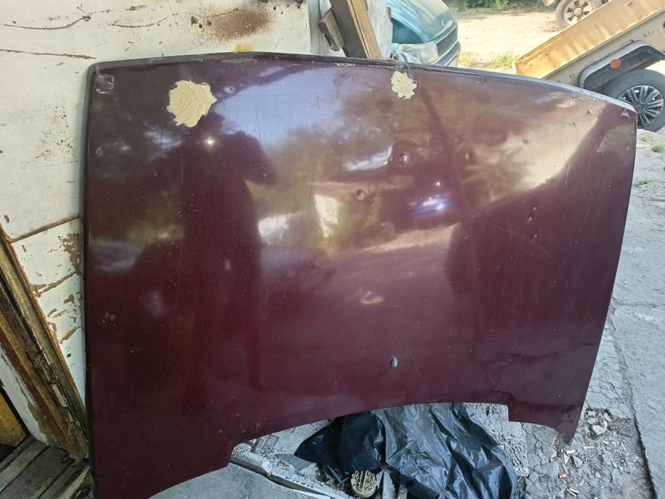 Продам капот таврія