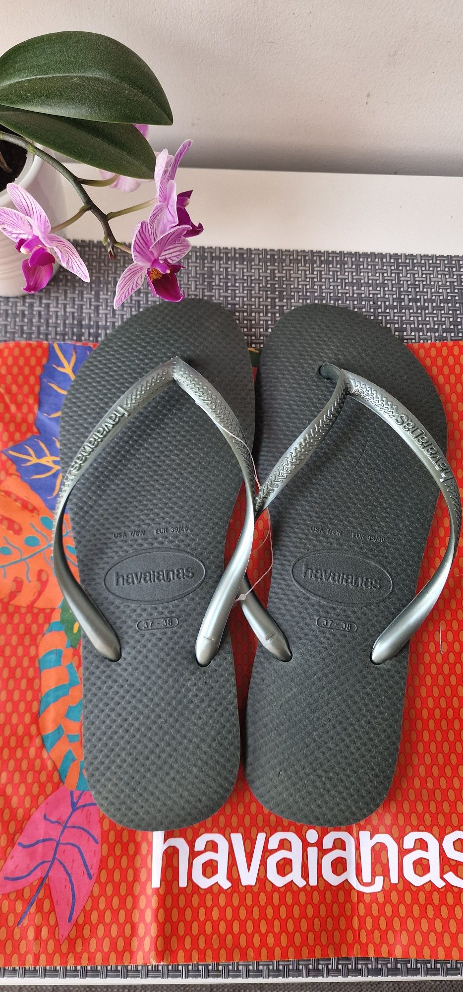 Havaianas Novas com Etiqueta - Várias Cores - 37/38
