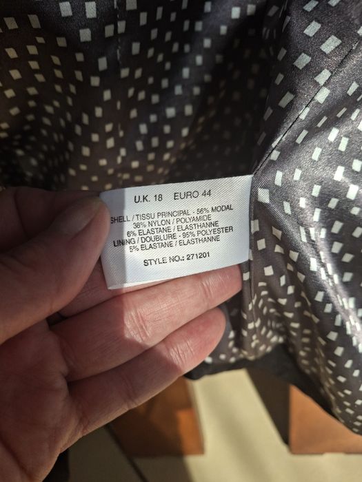 Bardzo elegancki żakiet roz. 44