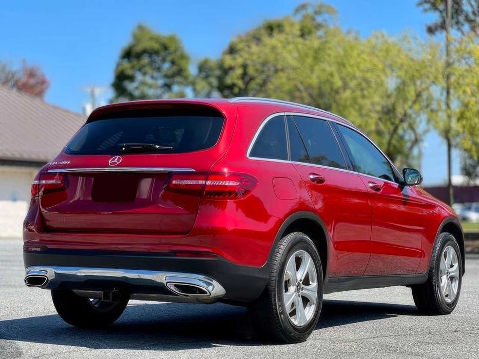 Mercedes-Benz C-Class      2018