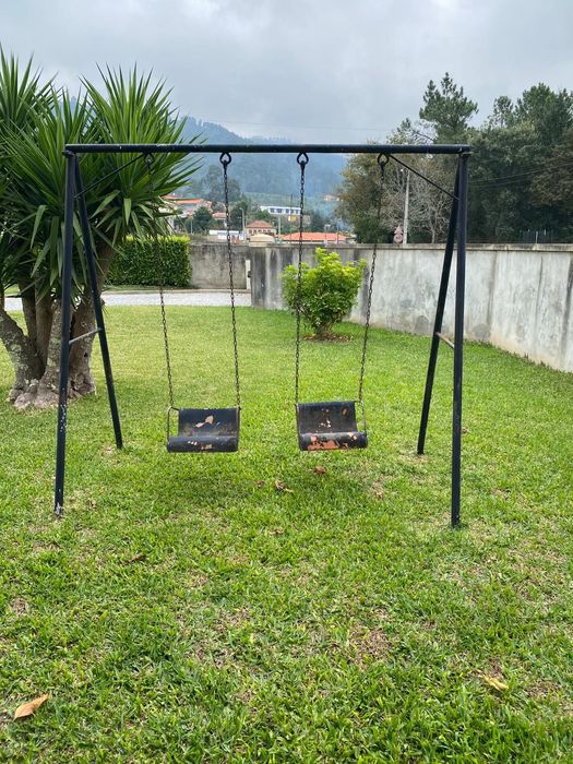 Baloiço em Ferro