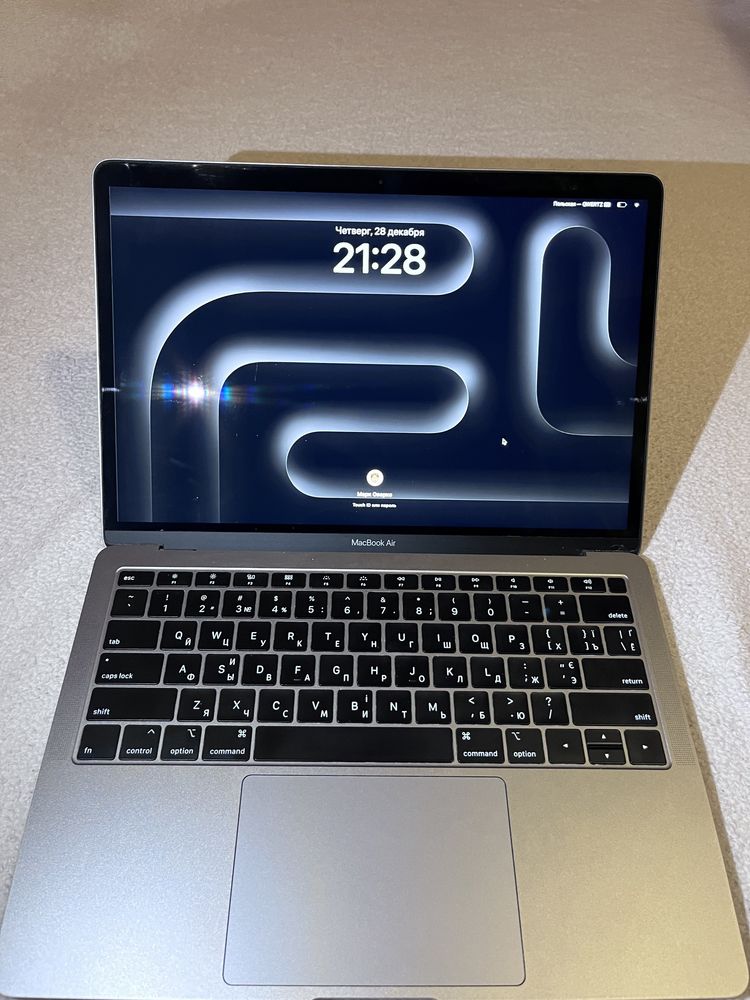 MacBook Air Retina, 13 дюймов, 2019 г.