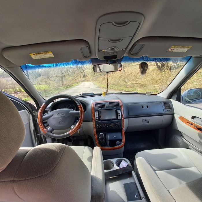 Продам авто мінівен КІА Карівал