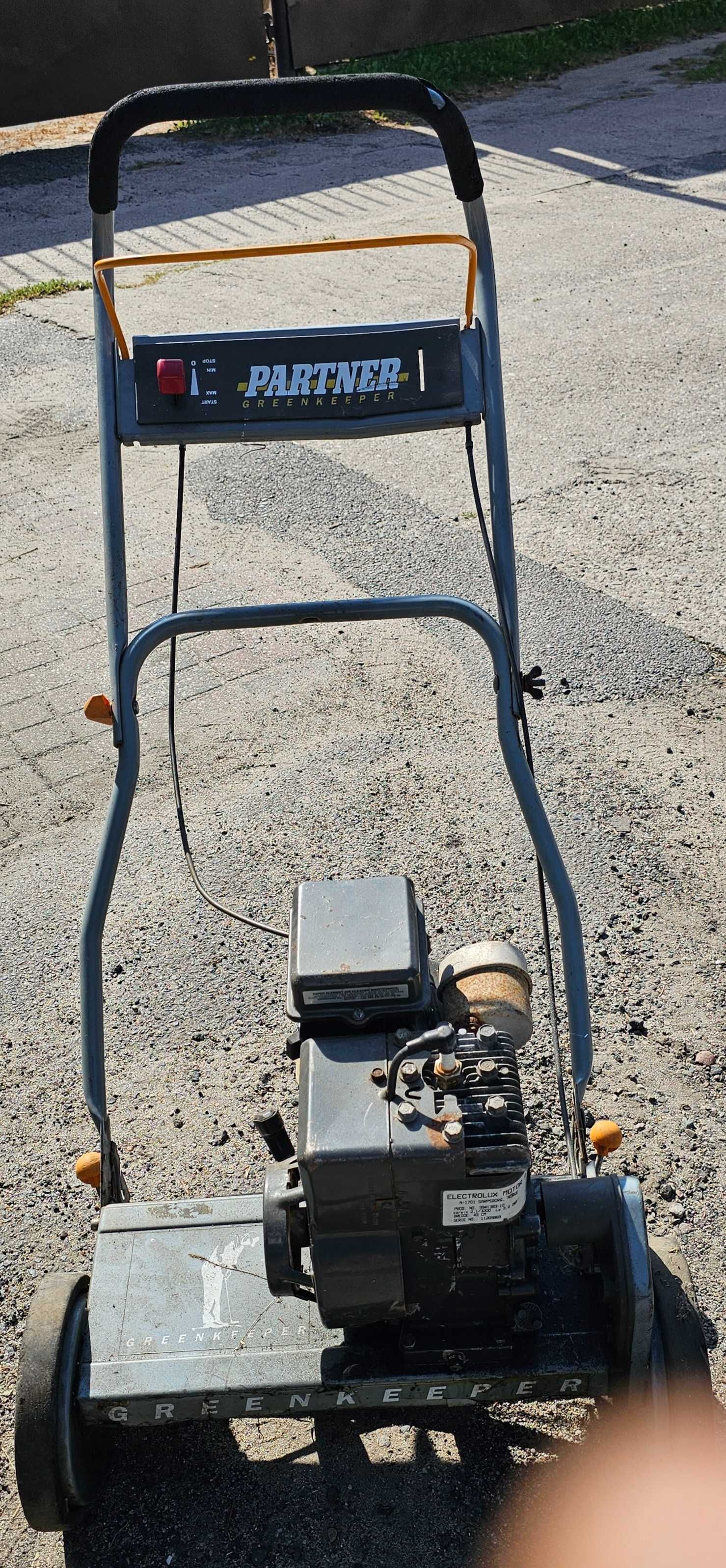 Kosiarka z walcem PARTNER Green Keeper briggs&stratton 3HP