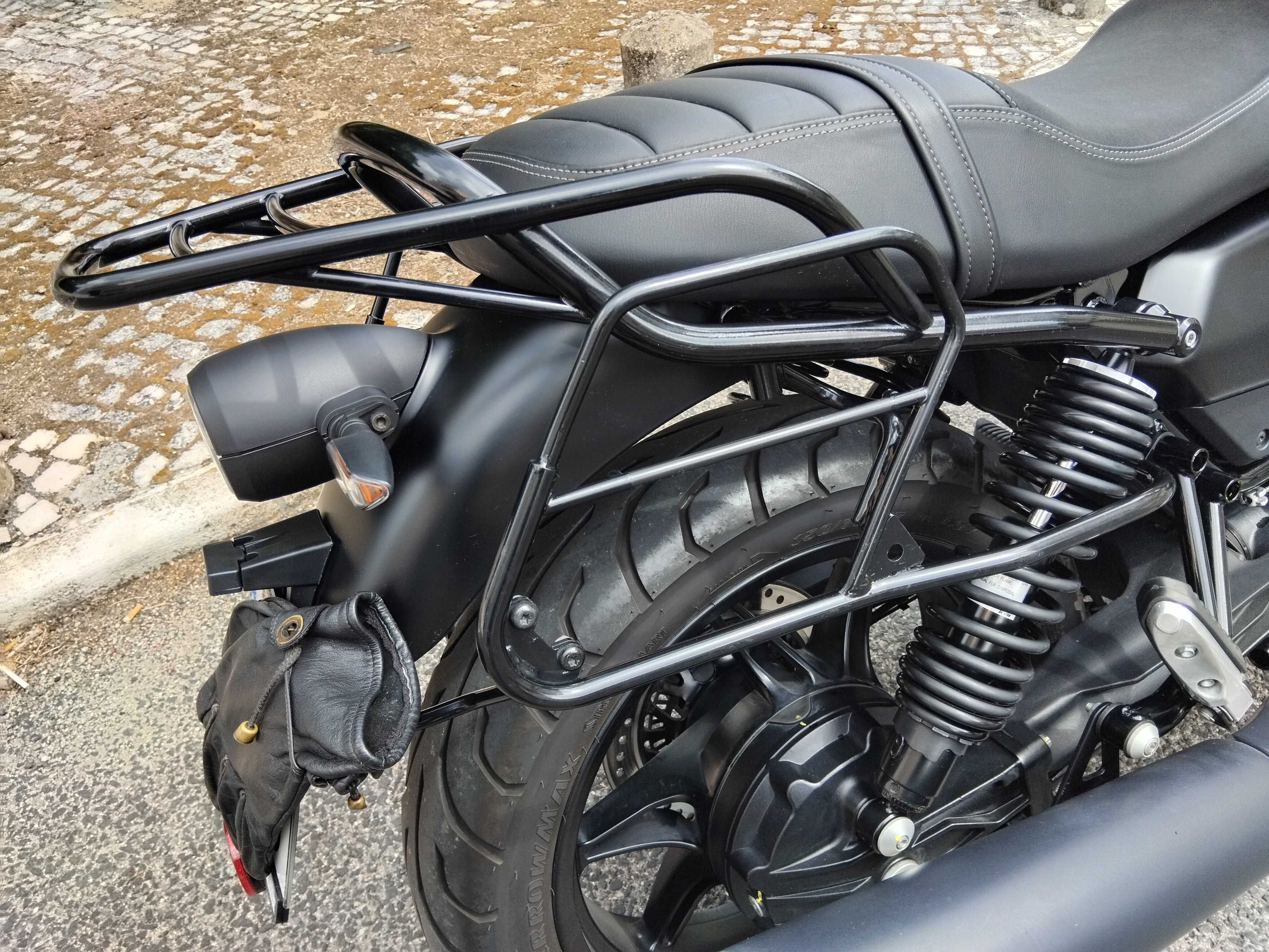 Moto Guzzi V7 Stone NOVA