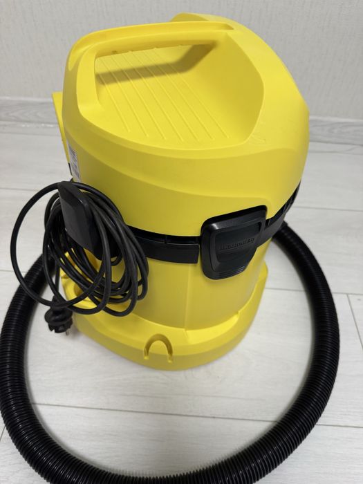 Karcher WD-3 продам пилосос