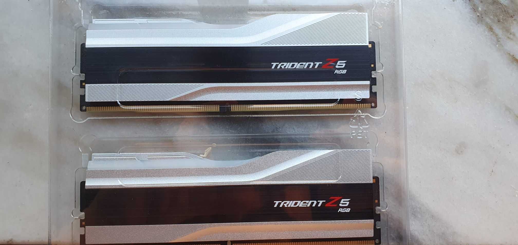 Memória RAM DDR5 G.SKILL Trident Z5 Neo RGB 2x16GB  / 32GB DDR5 6400