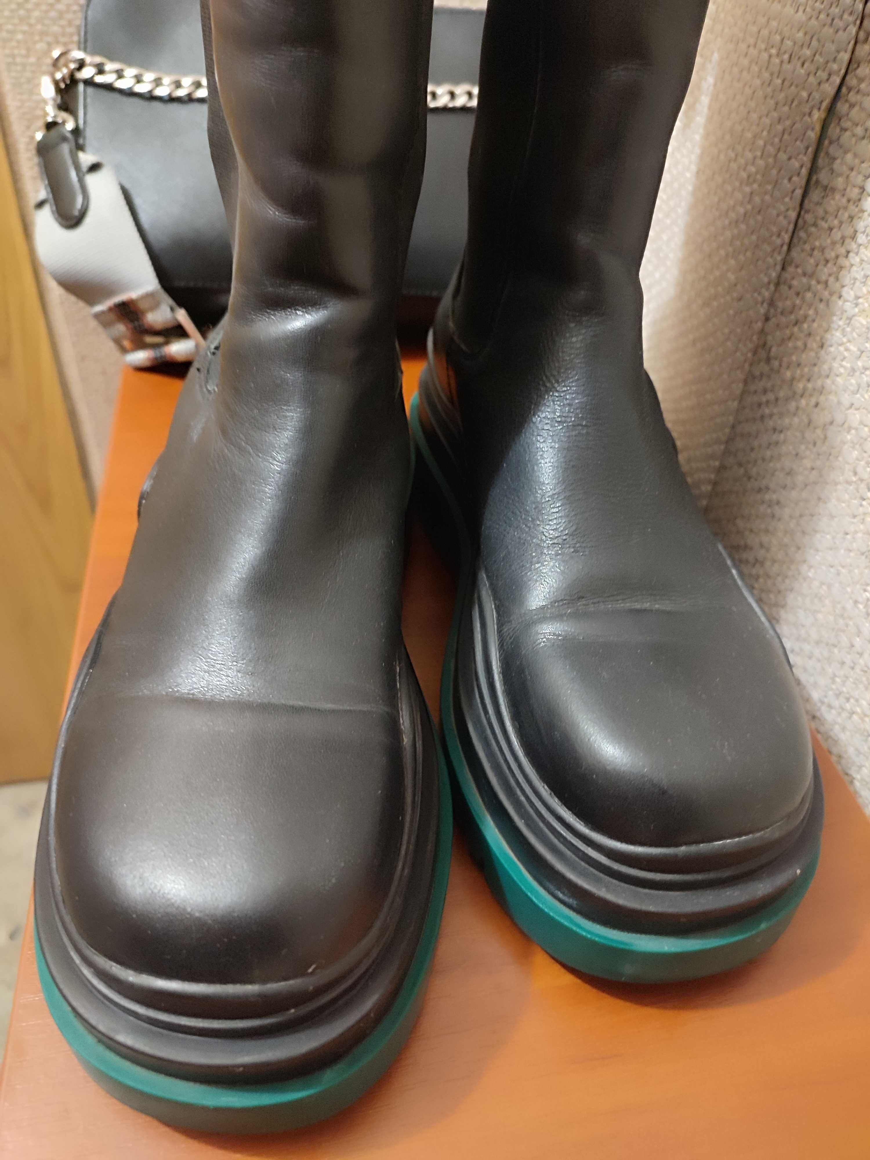 Ботинки/ черевики/ Челсі кожані  Bottega Veneta розмір 38