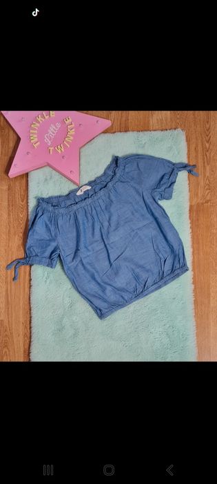 Bluzka hiszpanka 146-152 H&M
100% bawełna
Cieniutka bluzka w kolorze j