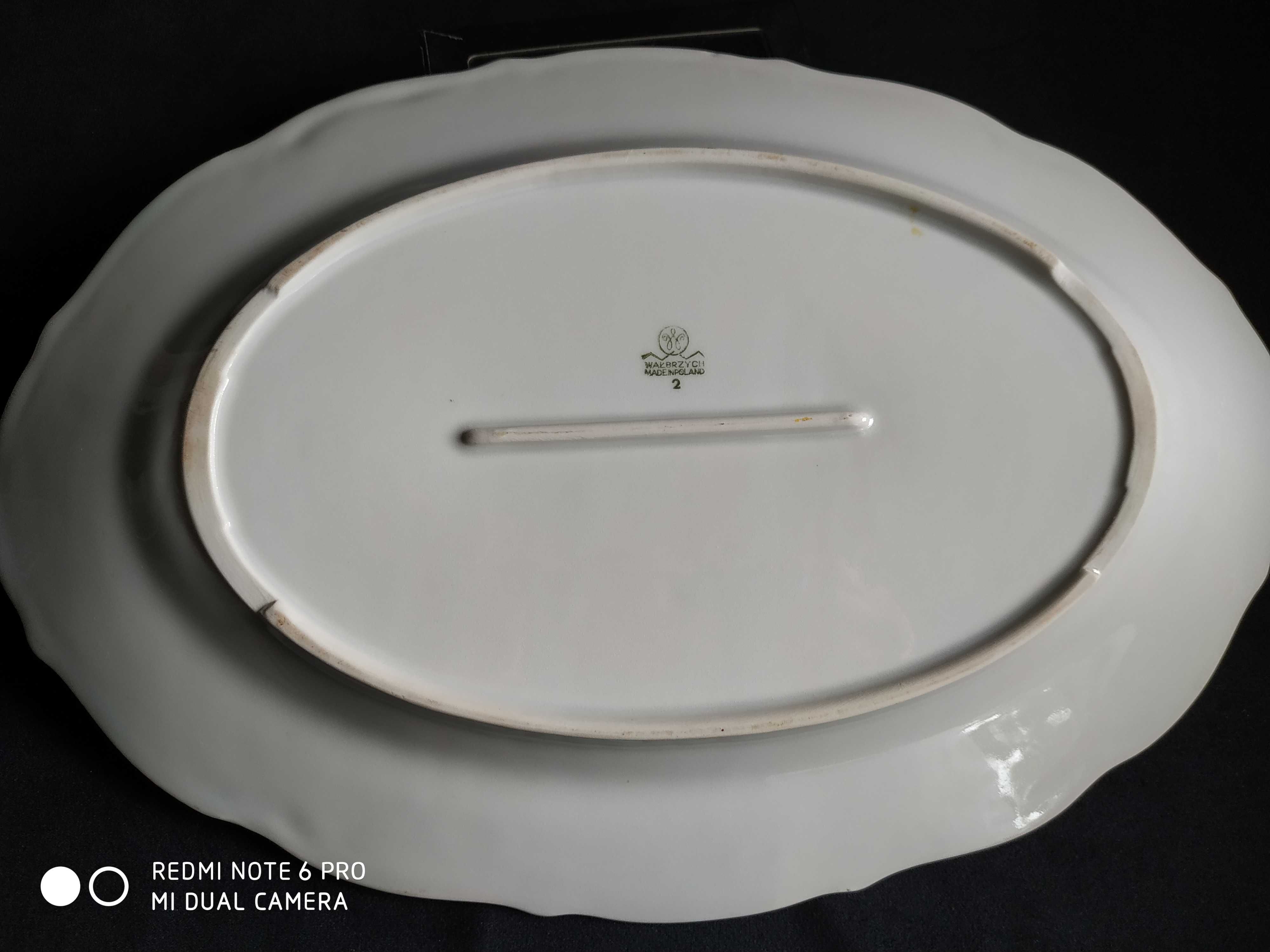 Półmisek owalny Wałbrzych, porcelana PRL, 40x27 cm, kwiaty