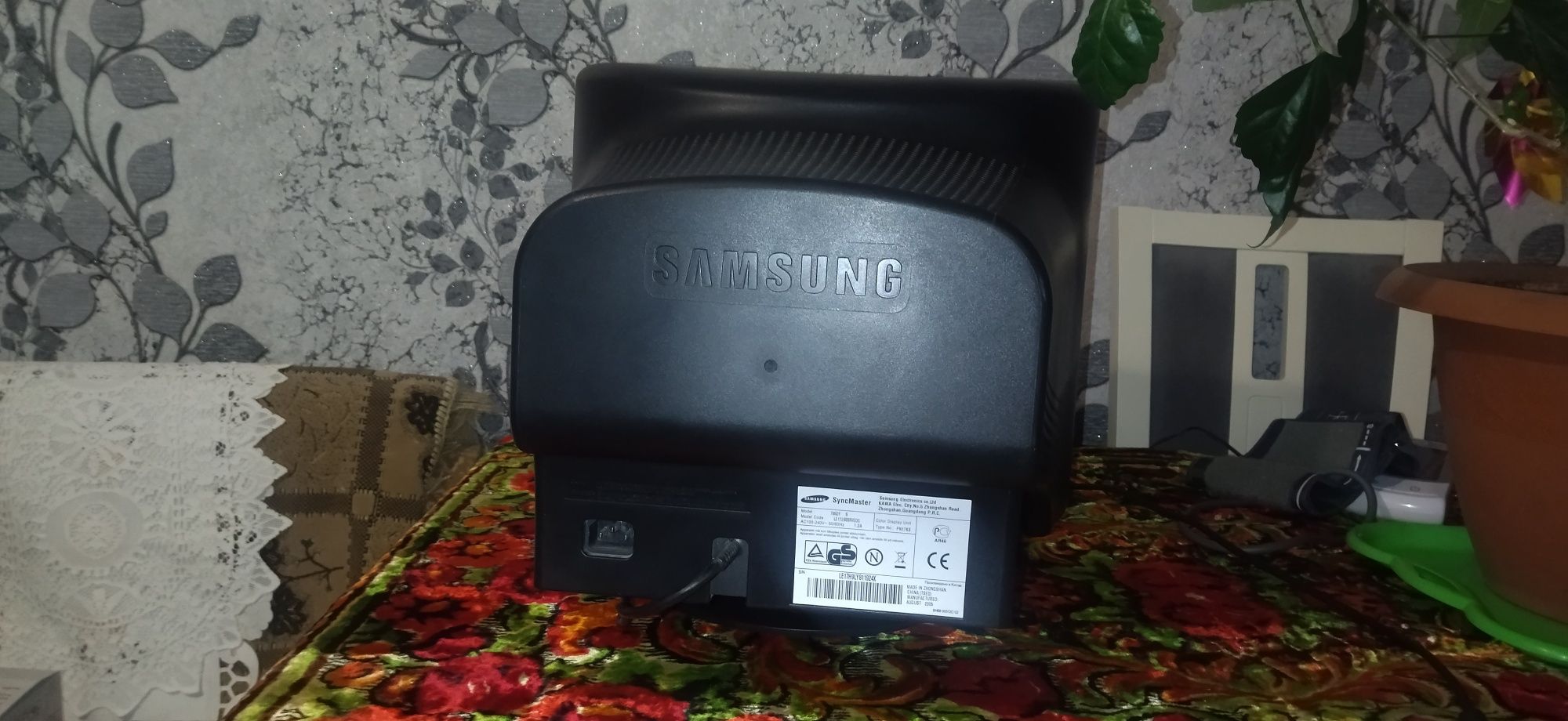 продам монітор  Samsung SyncMaster 795DF