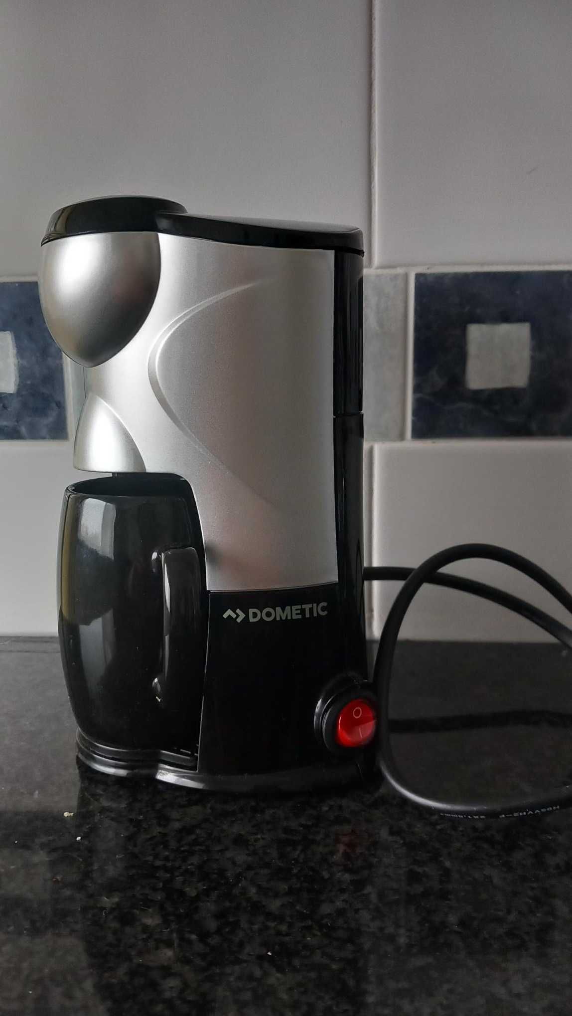 Máquina Café DOMETIC  MC01 - ideal p/ carros, autocaravanas e barcos