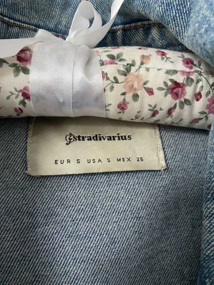 Куртка джинсовая Stradivarius