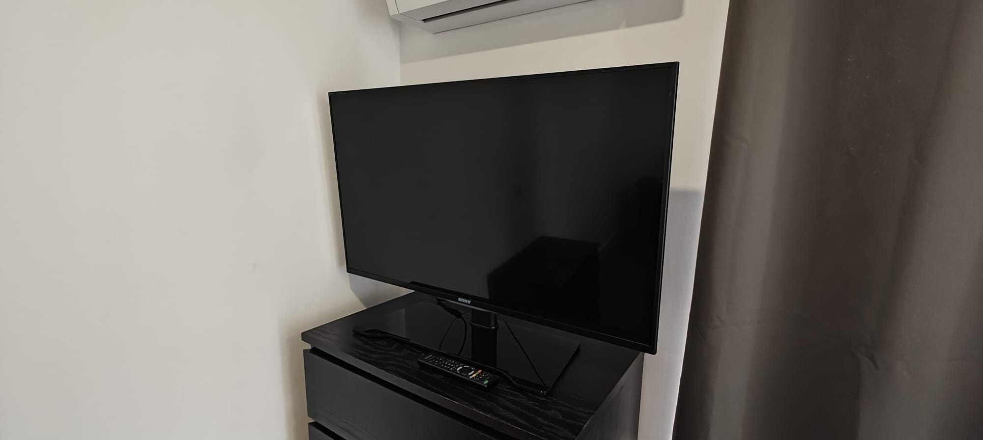 Sony Bravia KDL-42W705B 42"