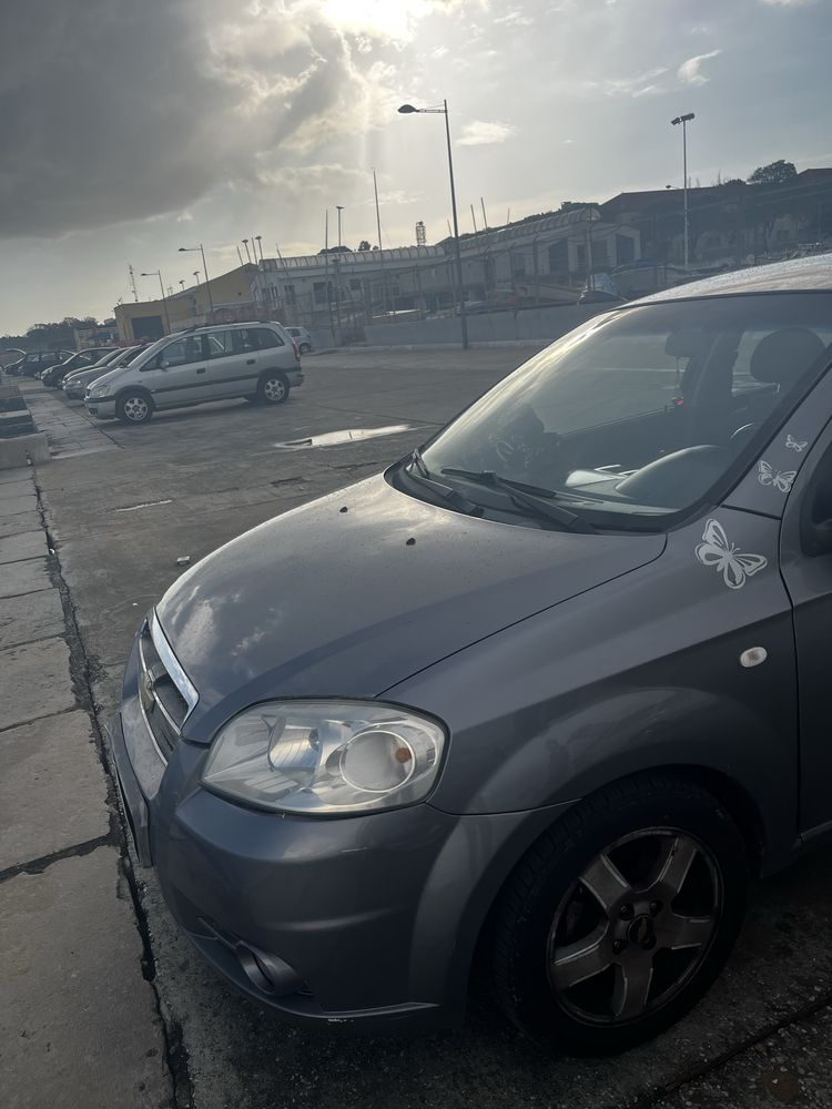 Chevrolet Aveo Caixa Automática