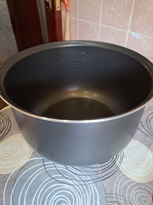 Продам чашу для мультиварки SCARLETT SC-410