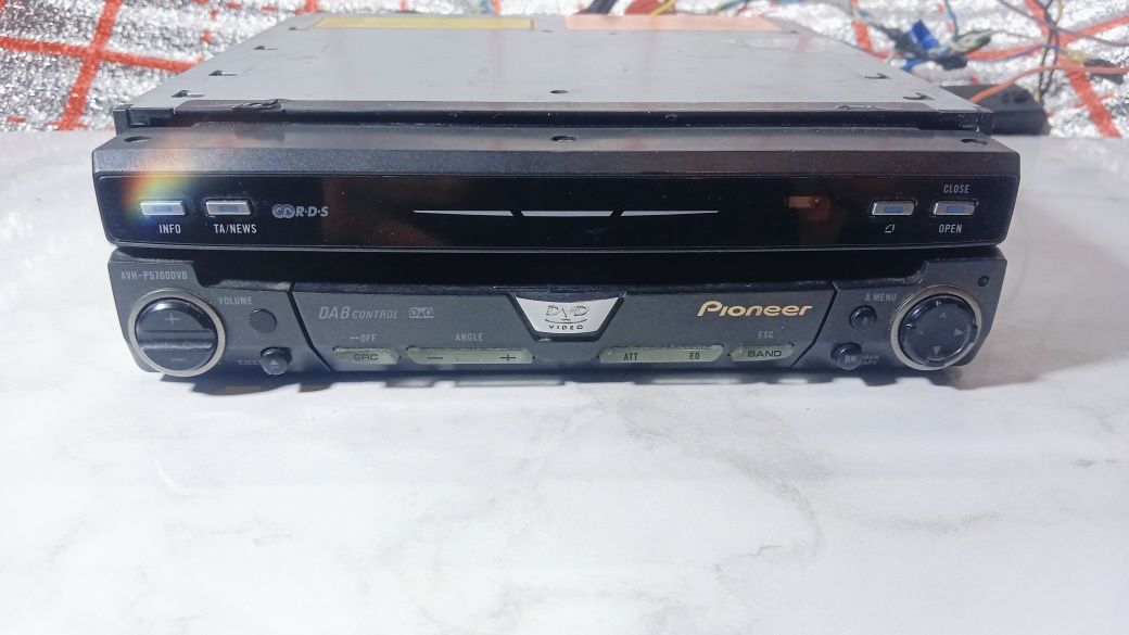 Автомагнитолв Pioneer AVH-P5700DVD