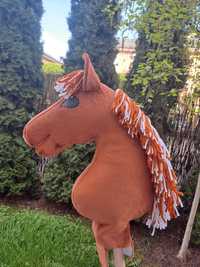 Hobby horse kasztanowaty