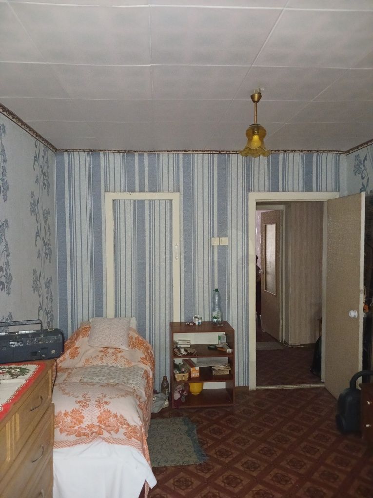 Продам 2-х комнатную квартиру, ул. Школьная.