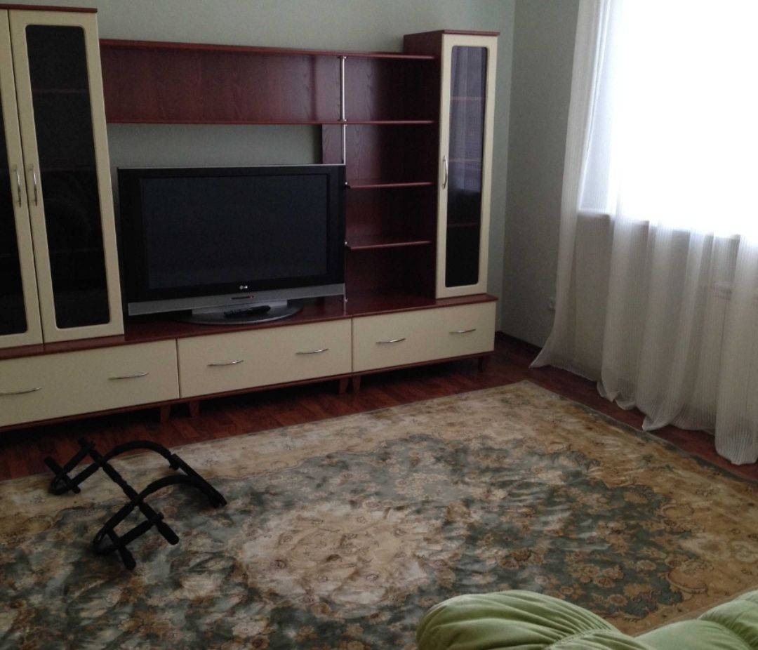 Оренда 2х кімнатної квартири у Дніпровському р-ні (Металургів 17)