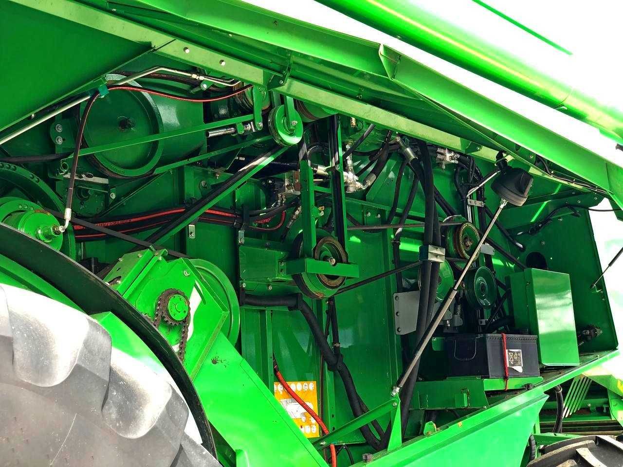 Комбайн John Deere W 440 (2014)