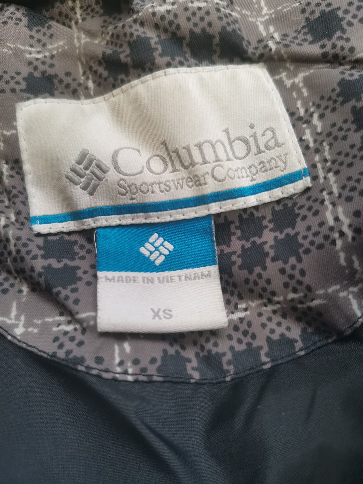 Пуховик пальто пухове бу оригінал Columbia в гарному стані Xs