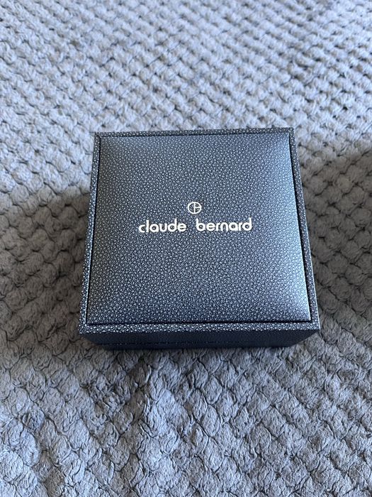 Годиник Claude Bernard