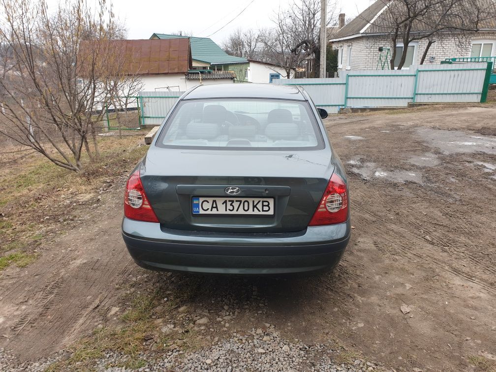 Продам Hyundai Elantra xd 2011