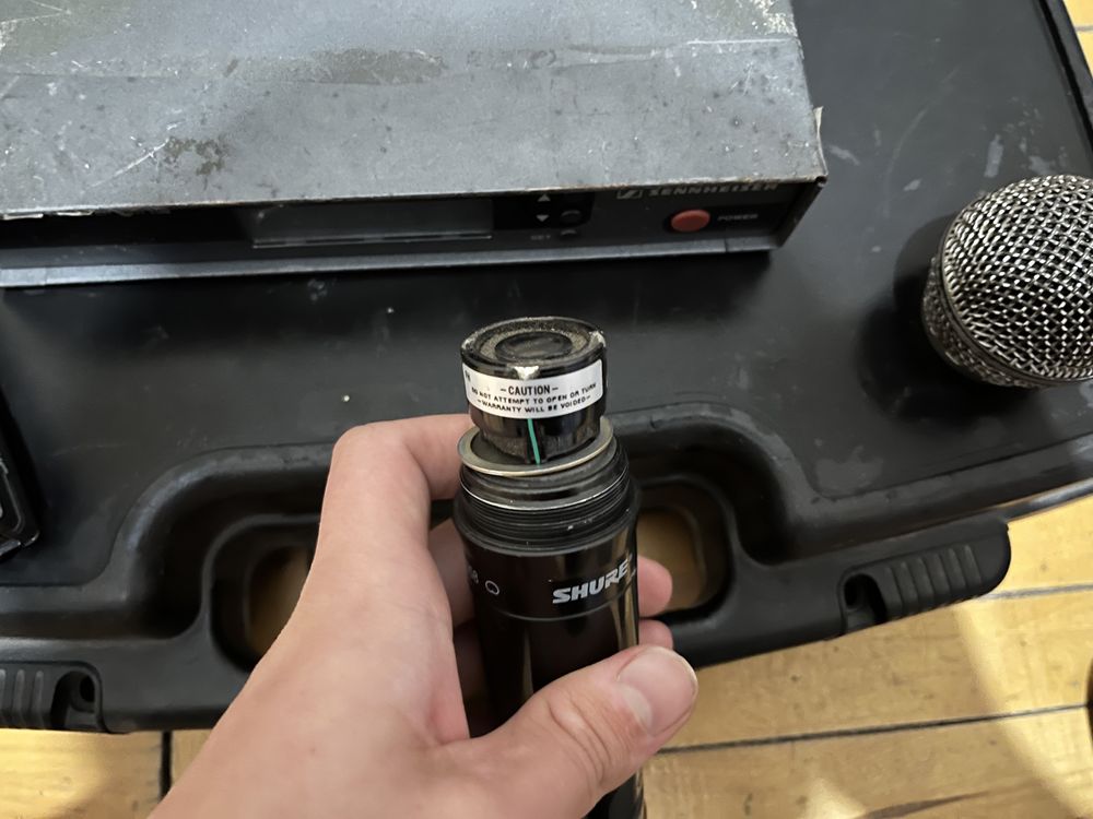 Мікрофон Shure sm 58 l4 - AH Beta Soshine 650