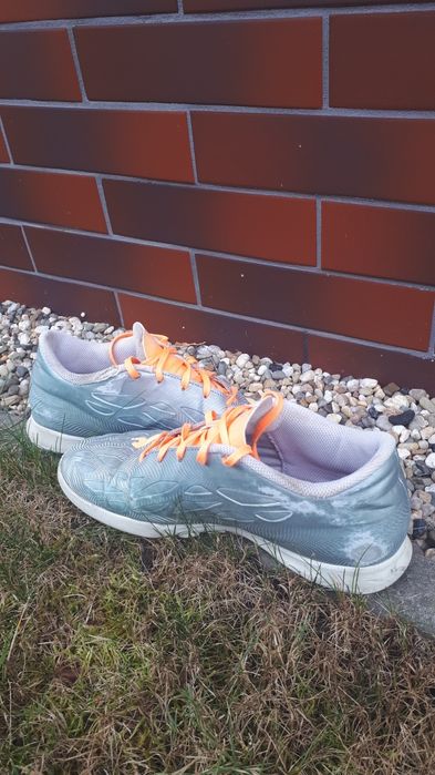 Halówki buty do piłki nożnej 38,5 chłopięce Puma