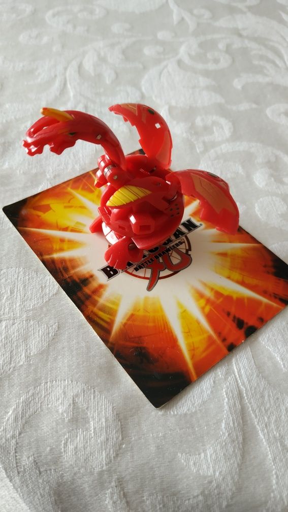 Bakugan Cyborg Helios B2 z kartą magnetyczną