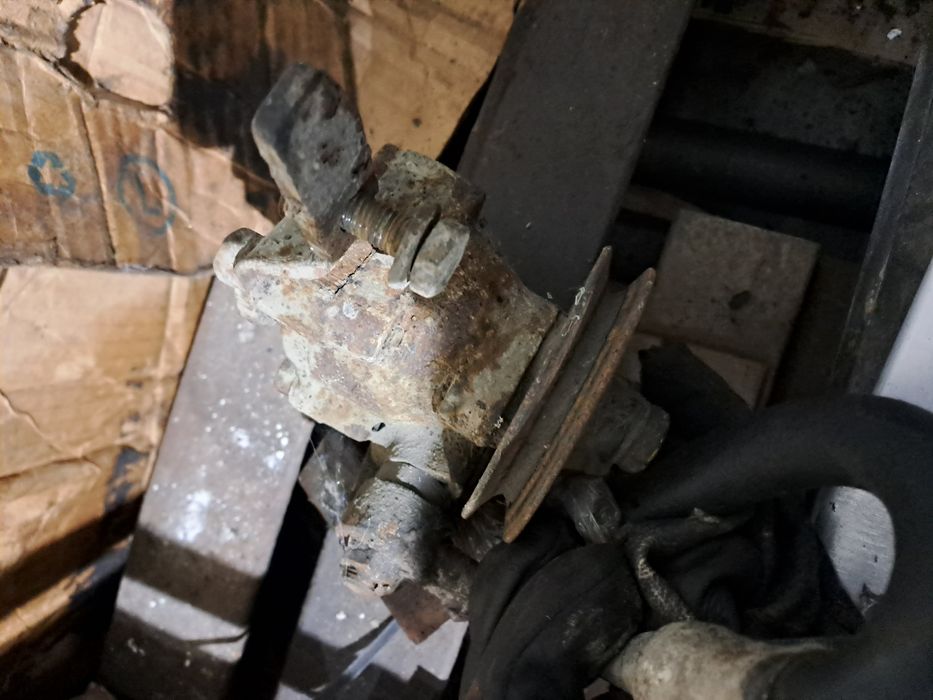 Балка передня На HYUNDAI HD65 2005r 3.3l