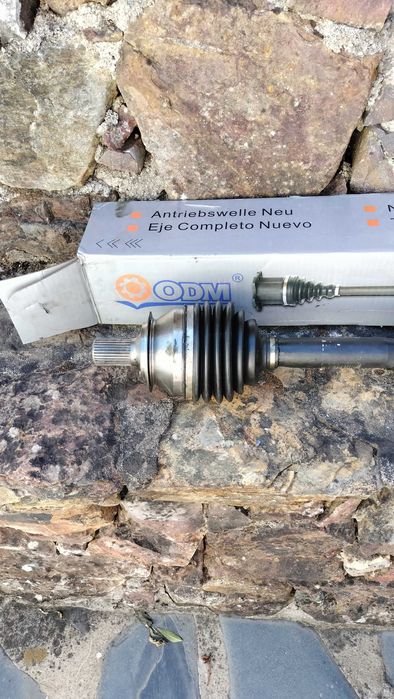 Transmissão eixo dianteiro lado direito Mercedes A180