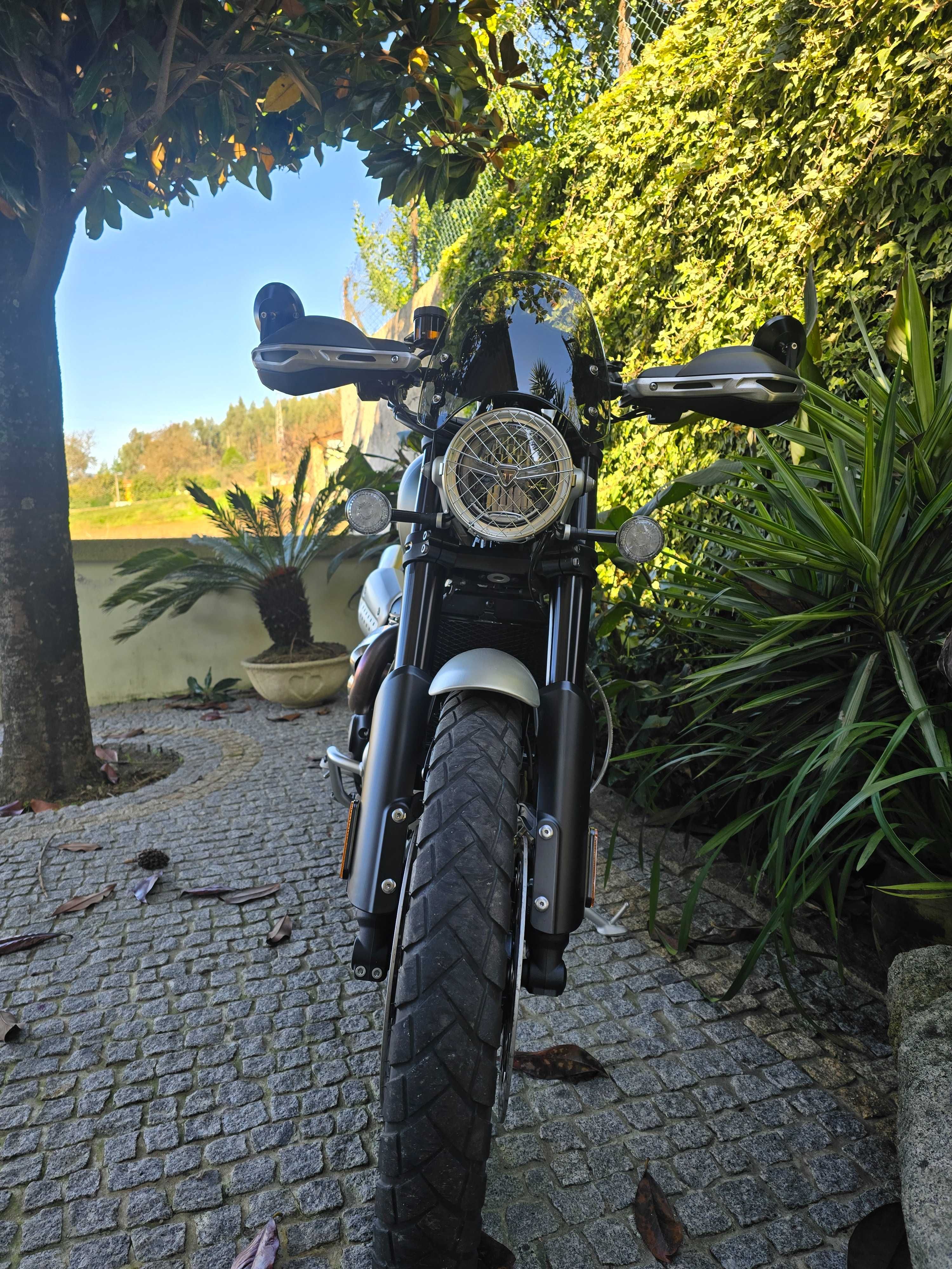 Triumph Scrambler 1200 XC