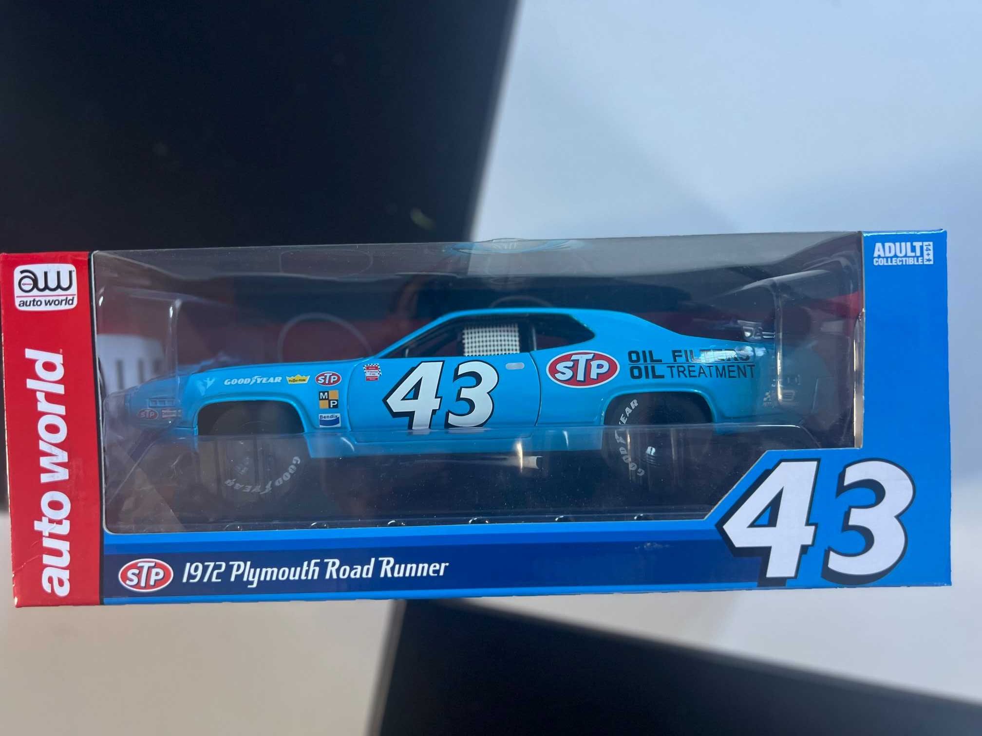 Model Skala 1:18  Plymouth Road Runner Richard Petty #43 , Nowy !