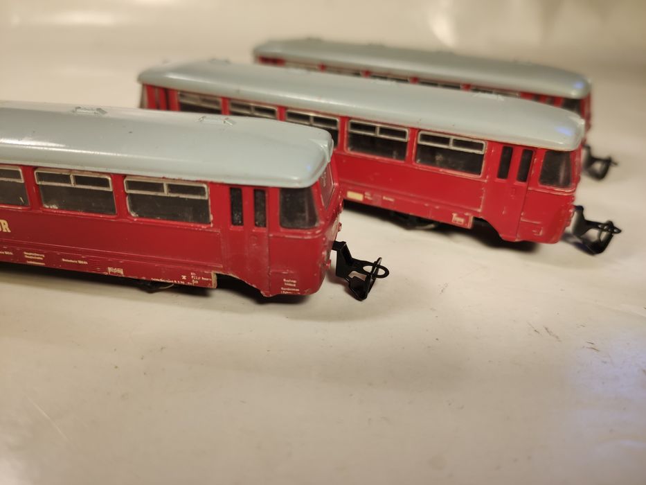 Zestaw wagonów z napędem - kolejka TT