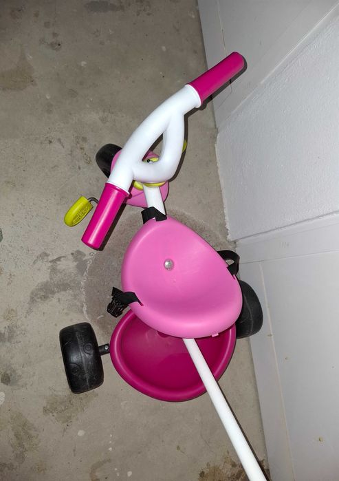 Triciclo com Pega