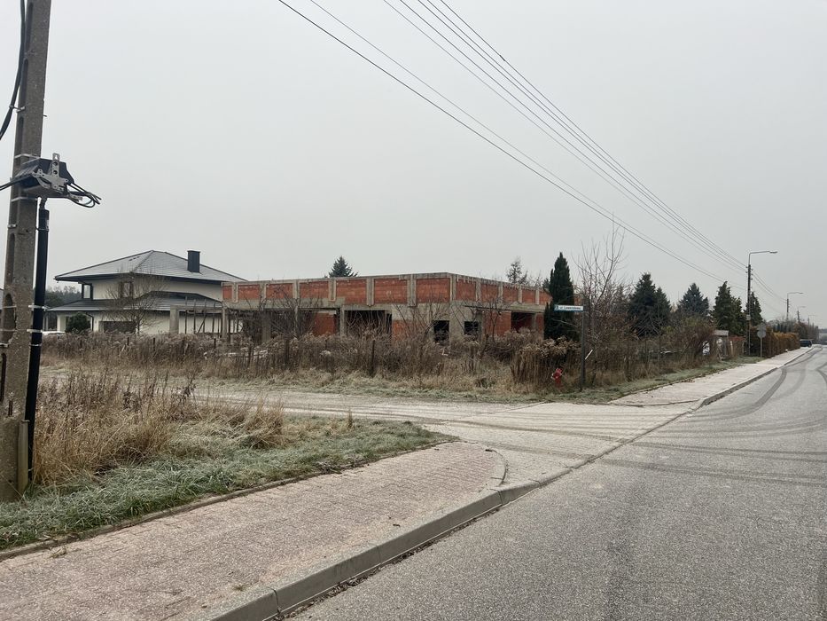 Piekny Dom 340 m2 + Dzialka 1340 m2 Stan Surowy  Otwarty