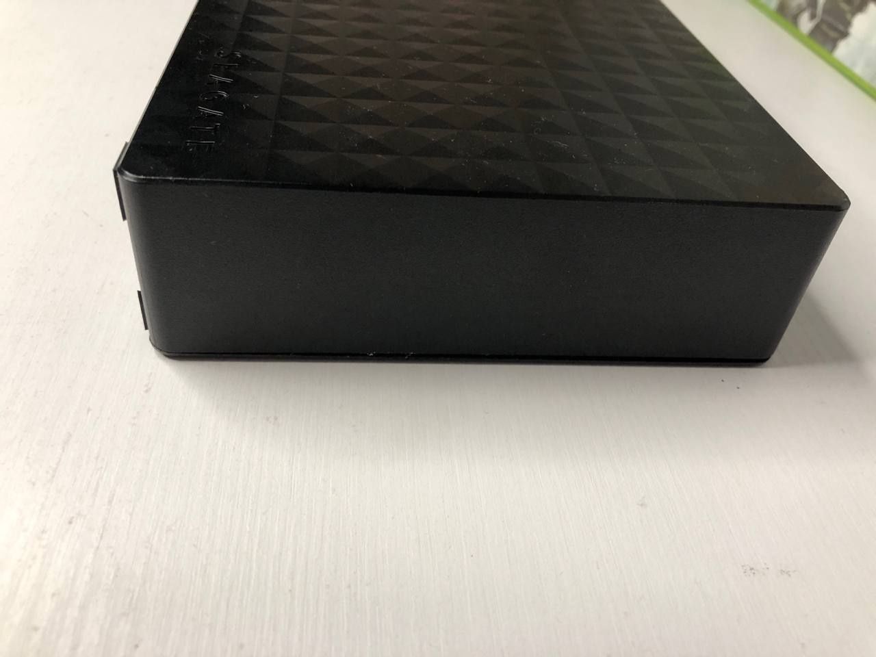 Жорсткий  диск  Seagate на 3 терабайт з кишенею hdd