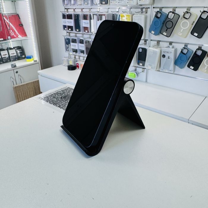 Вживаний оригінал iphone 13 128gb black 100% батарея