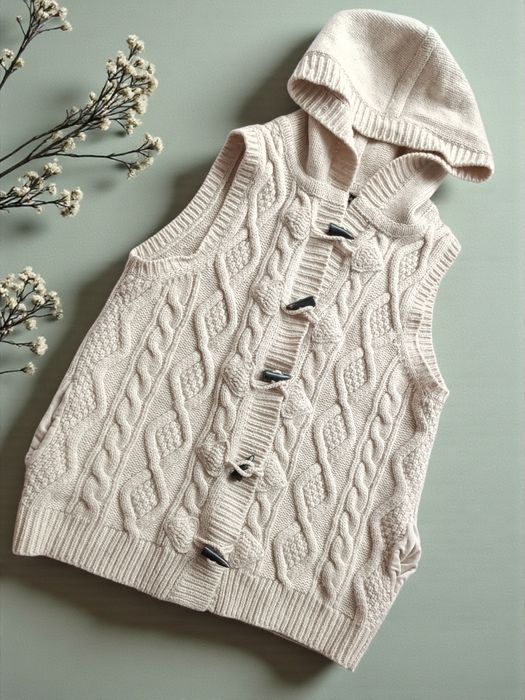 Massimo Dutti Wool Cashmere Cable Knit Vest with Hood