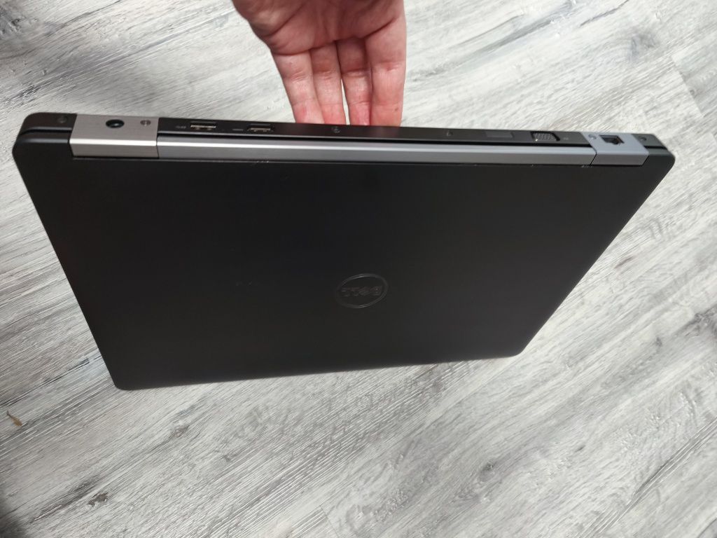 Мощний ноут i7+AMD/16GB/FullHD IPS/гарний стан/великий ноутбук