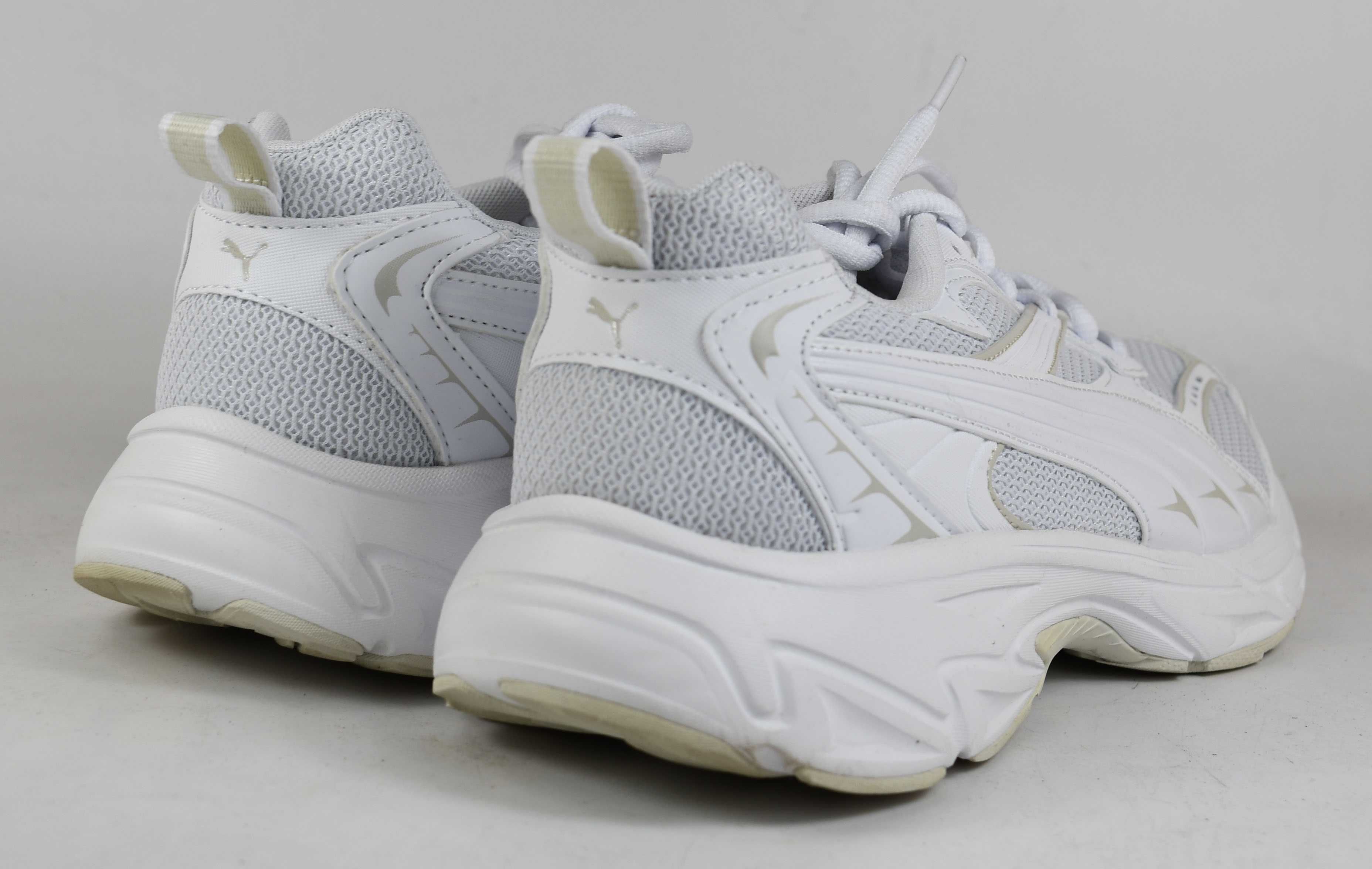 Jak nowe Puma Morphic Base 'White'  roz. 44