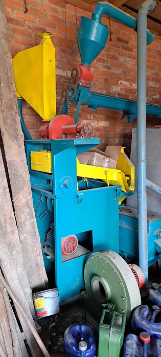 Зерноочистка пневмотическая с бункером