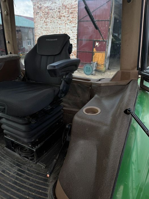 Джон Дір 8320 JOHN DEERE