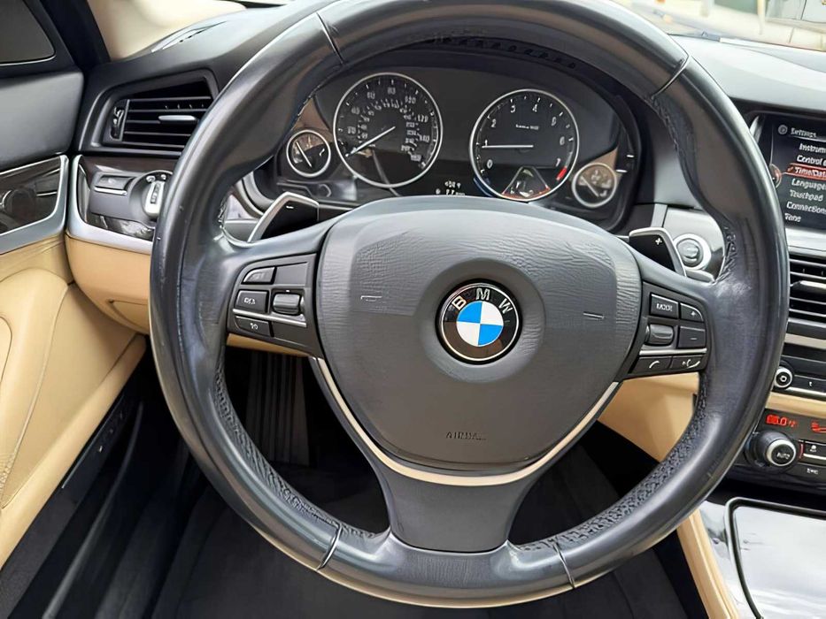 BMW 5 Series      2016