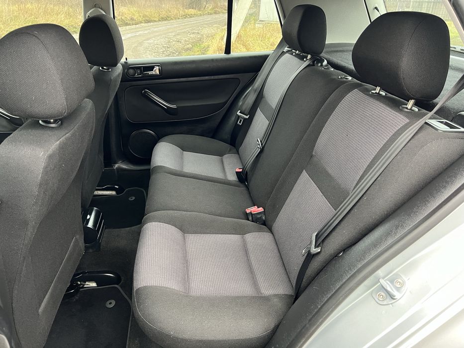 Продам VW Golf 1.6 бензин АВТОМАТ