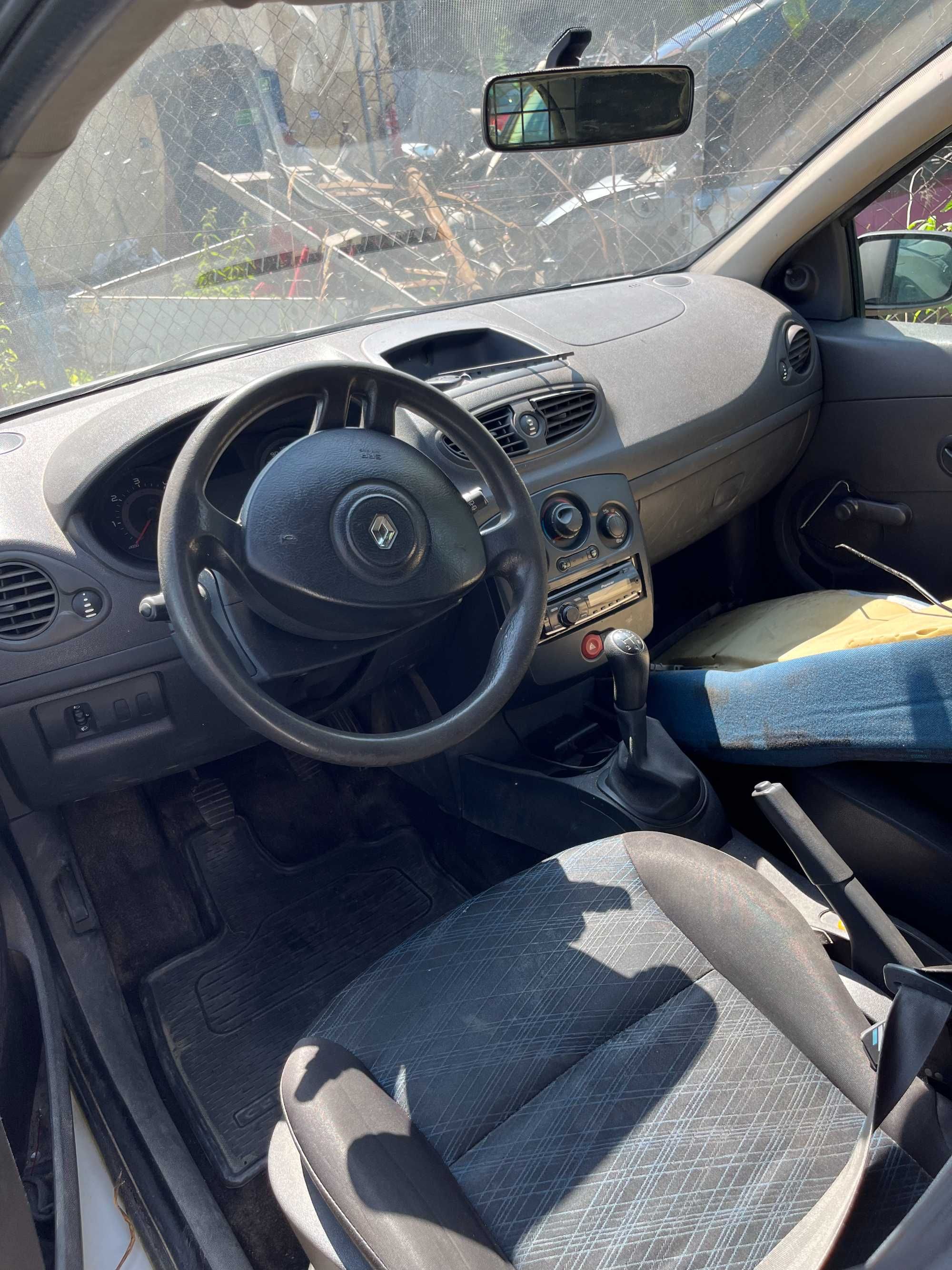 Renault Clio III 1.5 DCI 2008 na części drzwi zderzak maska lampy inne